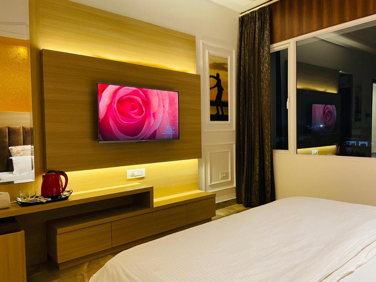 Holidayvilla & Suites Amritsar- Green Avenue Exteriör bild