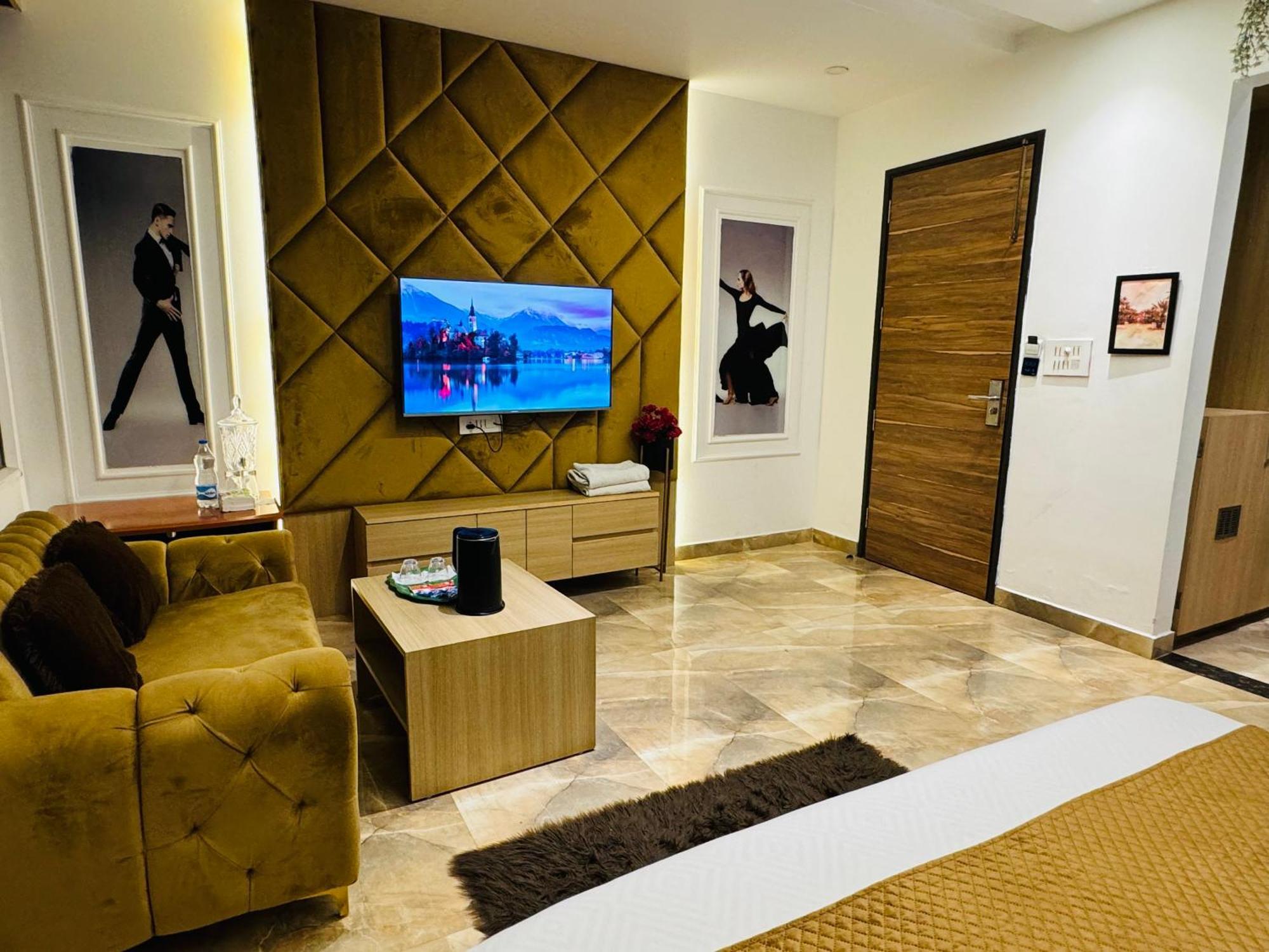 Holidayvilla & Suites Amritsar- Green Avenue Exteriör bild