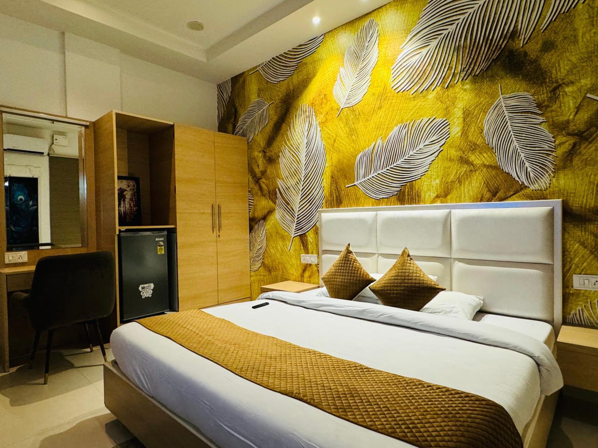 Holidayvilla & Suites Amritsar- Green Avenue Exteriör bild